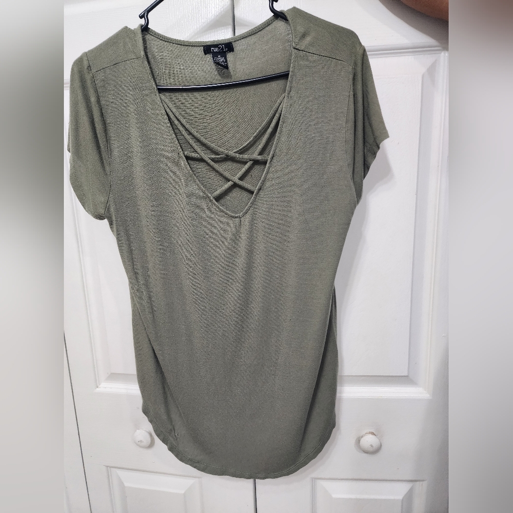 Rue 21 Top
